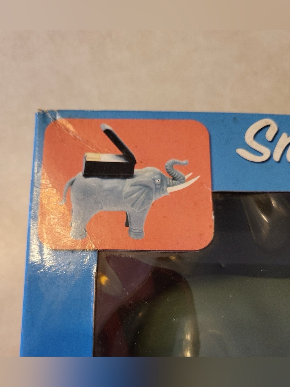 Accoutrements Novelty Vintage Smoking Elephant Cigarette Dispenser 2004 NEW - Picture 4 of 4